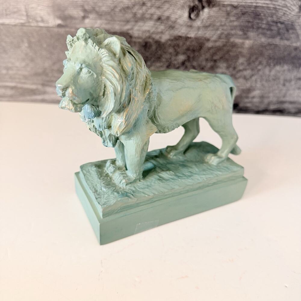 The Art Institute of Chicago The Museum Shop Lion Statue 2000 Replica Figurine